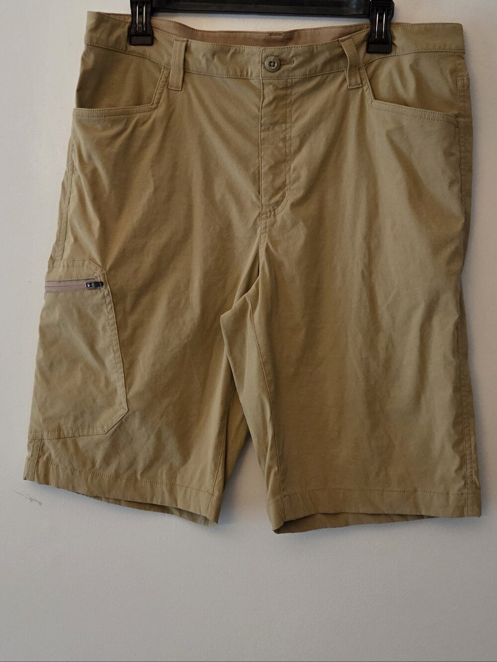 Eddie Bauer Men's Cargo Shorts In Khaki Tan Size 34